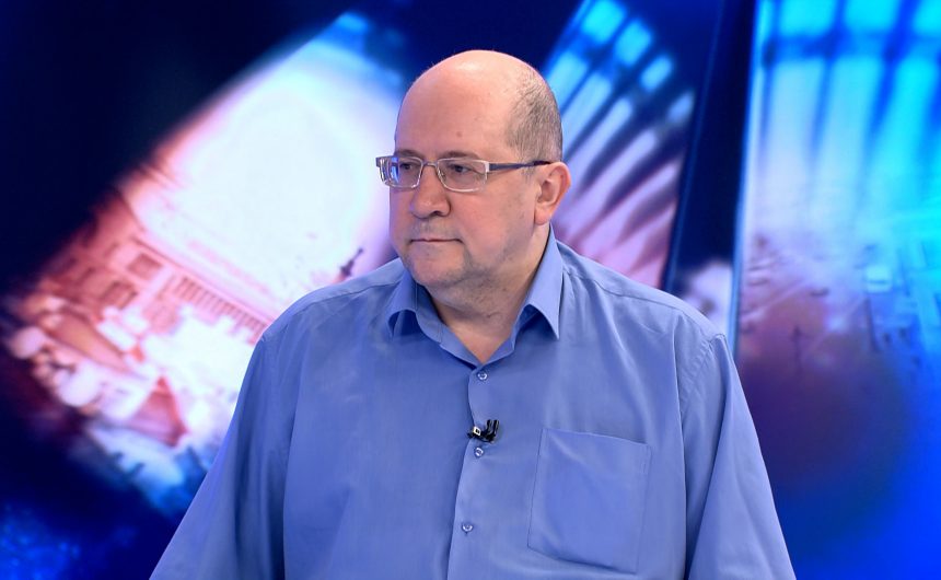Алексей Демидов, член Общественной палаты Санкт-Петербурга: «Победители и призеры олимпиад на некоторые специальности занимают до 90% мест, и конкурс на ряд специальностей очень высокий» Алексей Демидов, член Общественной палаты Санкт-Петербурга: «Победители и призеры олимпиад на некоторые специальности занимают до 90% мест, и конкурс на ряд специальностей очень высокий»