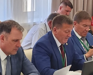 Представитель Общественной палаты Санкт-Петербурга в Общественной палате Российской Федерации Валерий Солдунов принимает участие в круглом столе «Роль гражданского общества в вопросах профилактики дорожно-транспортных происшествий среди детей и молодежи».