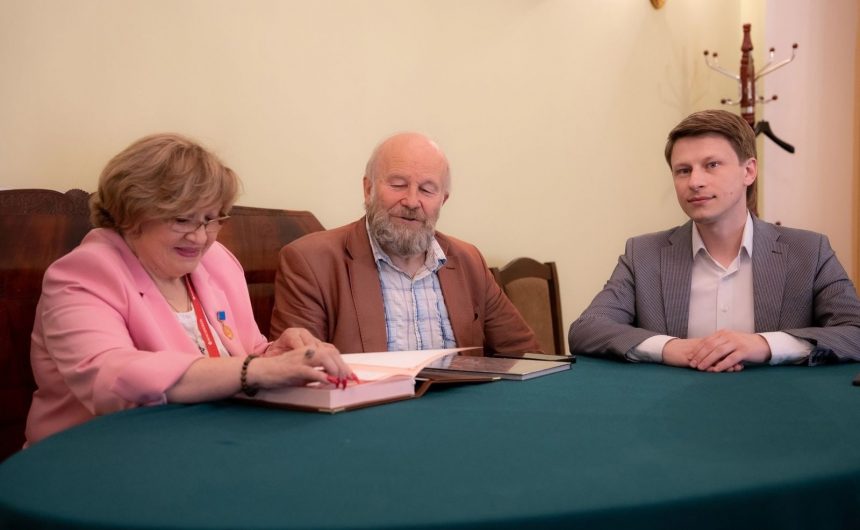 Член Общественной палаты Санкт-Петербурга Галина Капитанская приняла участие в просветительской экспедиции