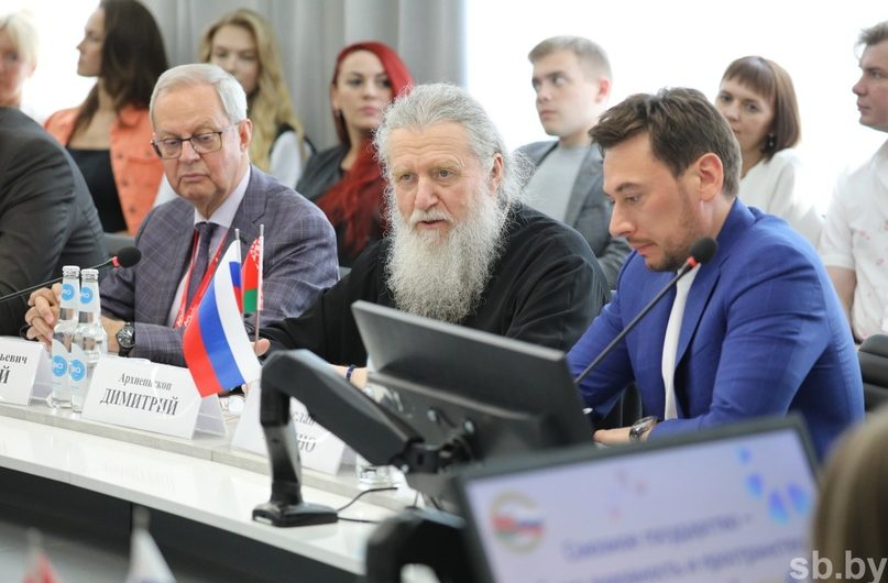 Член Общественной палаты Санкт-Петербурга Владимир Гронский: «Молодежь должна получать информацию не из «Википедии», а из надежных источников»