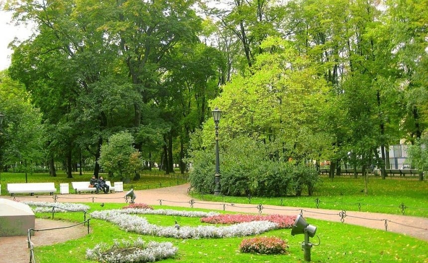 Безымянные скверы получили наименования