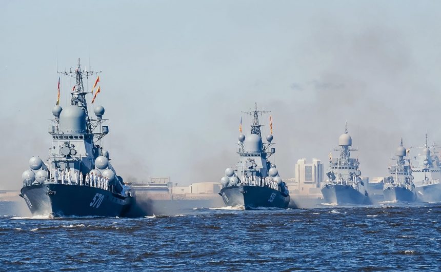 Члены Общественной палаты Санкт-Петербурга приняли участие в мероприятиях, посвященных Дню Военно-Морского флота Члены Общественной палаты Санкт-Петербурга приняли участие в мероприятиях, посвященных Дню Военно-Морского флота