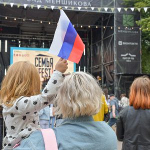 Второй фестиваль Семья Music Fest прошел в саду Меншикова на стрелке Васильевского острова
