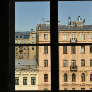 Более пяти тысяч семей получат до конца года социальные выплаты на покупку жилья