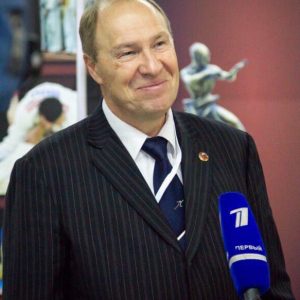 Михаил Кузьмин принял участие в «правительственном часе» осенней сессии Госдумы