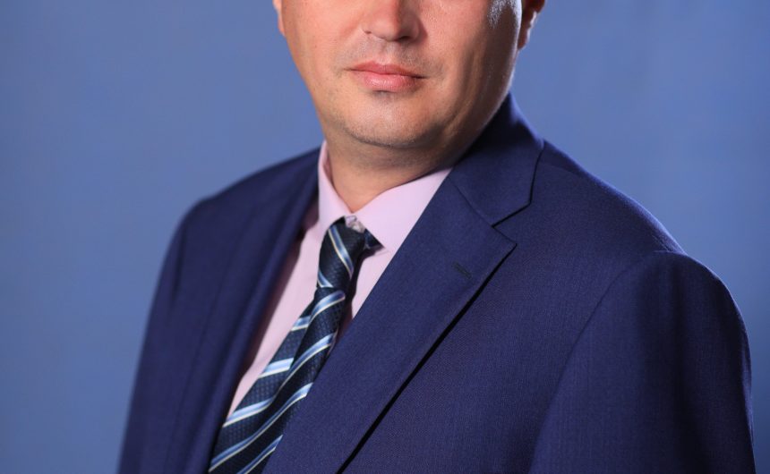 Александр Холодов назвал избыточной мерой введение штрафа за использование летних шин зимой Александр Холодов назвал избыточной мерой введение штрафа за использование летних шин зимой