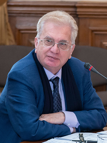 Посетители Эрмитажа «помолодели» Посетители Эрмитажа «помолодели»