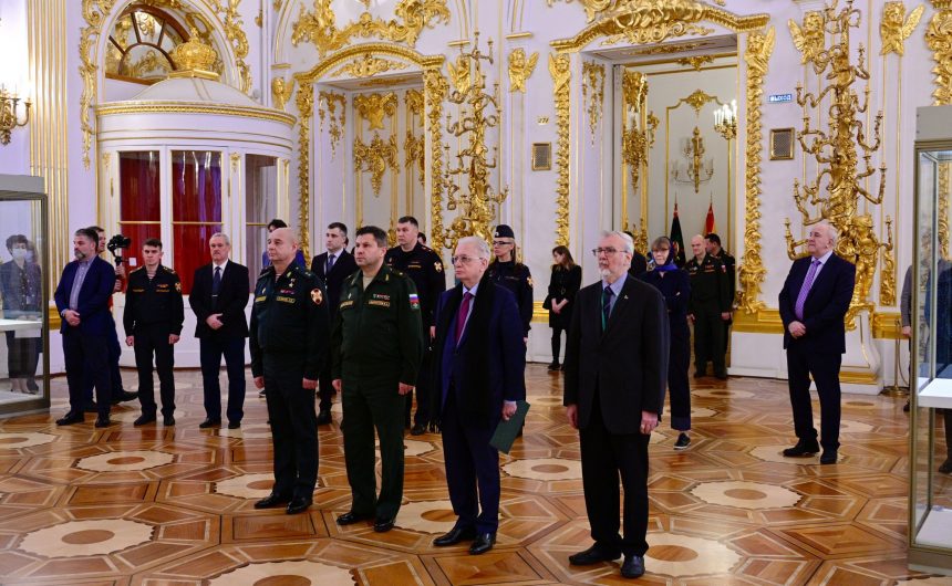 В Эрмитаже отпраздновали День изгнания неприятеля из пределов России В Эрмитаже отпраздновали День изгнания неприятеля из пределов России
