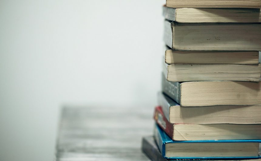 Подборка книг для уютного семейного чтения
