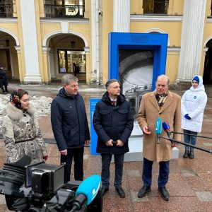 На петербургских улицах распахнулись «Двери в прошлое» На петербургских улицах распахнулись «Двери в прошлое»