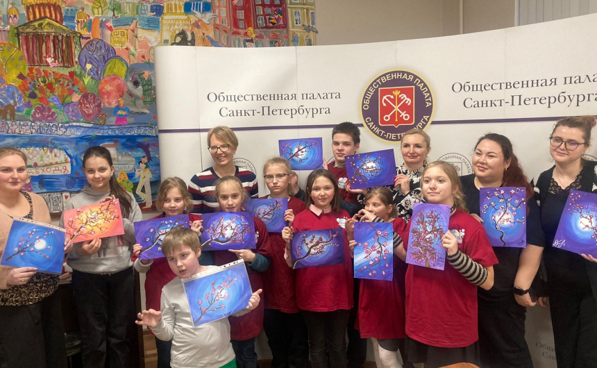В рамках проекта #творческая_среда юные художники научились рисовать сакуру В рамках проекта #творческая_среда юные художники научились рисовать сакуру