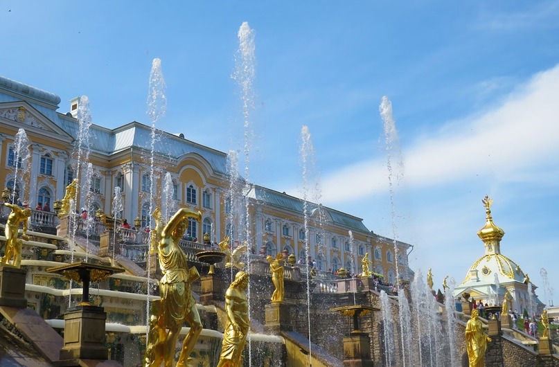 Фонтаны в Петергофе торжественно запустят 27 апреля Фонтаны в Петергофе торжественно запустят 27 апреля