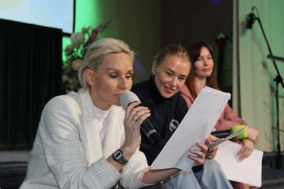 Елена Белова приняла участие в проекте «Почитай мне книжку»