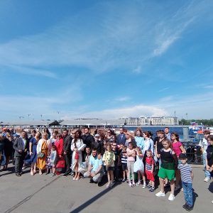 Семьи участников специальной военной операции отправились в небольшое путешествие по водам Невы