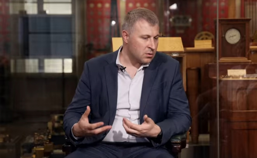 Руслан Киричек: «Искусственный интеллект – не друг и не враг, а компаньон» Руслан Киричек: «Искусственный интеллект – не друг и не враг, а компаньон»