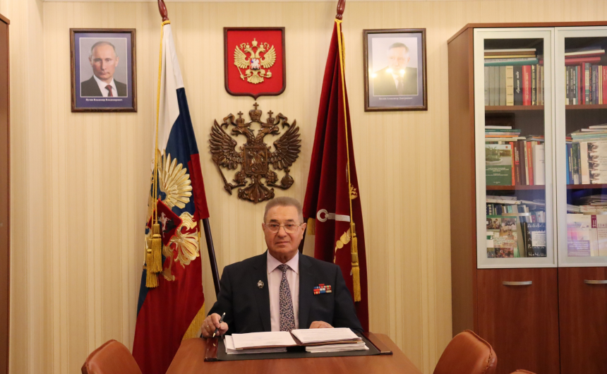 Поздравляем с днем рождения Валерия Николаевича Асикритова Поздравляем с днем рождения Валерия Николаевича Асикритова