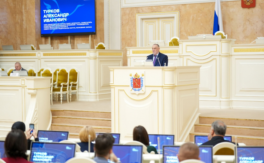 Александр Турков поздравил лауреатов акции «Дни белых журавлей» Александр Турков поздравил лауреатов акции «Дни белых журавлей»