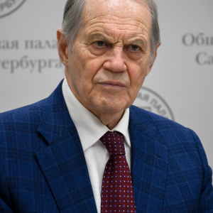 Заместитель председателя Общественной палаты Санкт-Петербурга Георгий Абелев о развитии туризма: «Важно, чтобы авиаперелеты были более доступны для граждан»