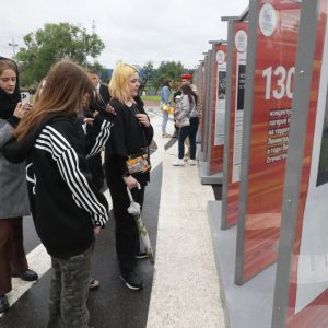 На берегу реки Охта открылась выставка «Дневники Победы»