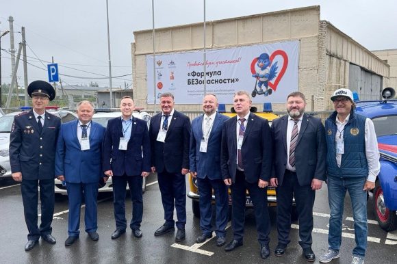 В Омске состоялось торжественное открытие Всероссийского конкурса «Формула БЕЗопасности»