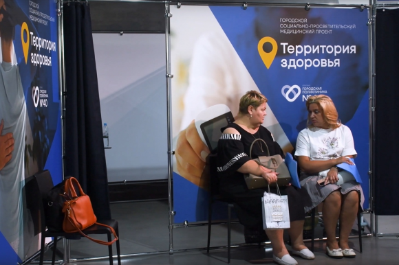 Члены Комиссии по здравоохранению и общественному здоровью Общественной палаты Санкт-Петербурга познакомились с работой площадок, открытых в рамках проекта «Серебряный возраст»