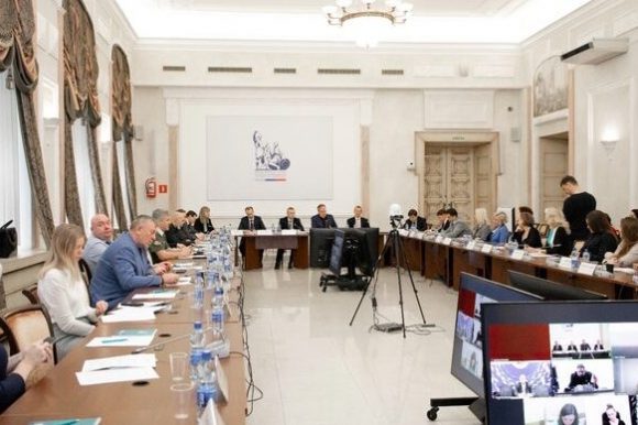 Заместитель председателя Общественной палаты Санкт-Петербурга, председатель Общественного совета при Санкт-Петербургском УФАС России Георгий Абелев награжден медалью Федеральной антимонопольной службы «За защиту конкуренции». Заместитель председателя Общественной палаты Санкт-Петербурга, председатель Общественного совета при Санкт-Петербургском УФАС России Георгий Абелев награжден медалью Федеральной антимонопольной службы «За защиту конкуренции».