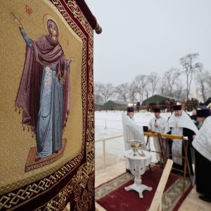 У стен Петропавловской крепости обустроили главную городскую крещенскую купель