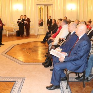 В Санкт-Петербургском Доме национальностей открылась выставка «Рожденные побеждать!», посвященная 80-летию отечественного хоккея В Санкт-Петербургском Доме национальностей открылась выставка «Рожденные побеждать!», посвященная 80-летию отечественного хоккея