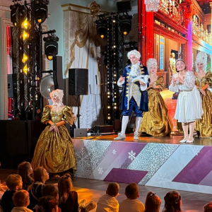 В Константиновском дворце прошла юбилейная детская новогодняя елка