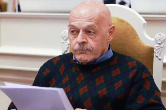 Александр Ходачек о сертификатах «Серебряный возраст»: Для многих горожан — это серьезный подарок со стороны городских властей