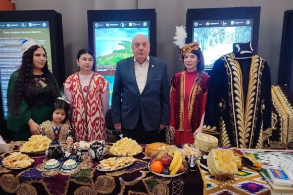 Юрий Третьяков принял участие в мероприятии, посвященном празднику Навруз Юрий Третьяков принял участие в мероприятии, посвященном празднику Навруз