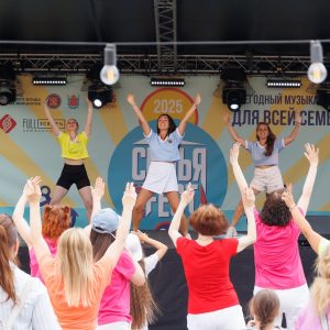 Петербургским НКО выделят субсидии на социально важные проекты для молодежи