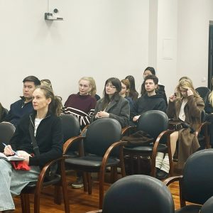 В Общественной палате Санкт-Петербурга состоялся круглый стол, посвященный актуальным вопросам правовой поддержки семей с детьми