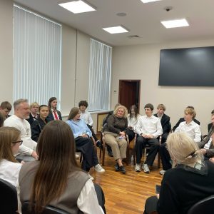 В Общественной палате Санкт-Петербурга прошла очередная встреча с учениками Второй Санкт-Петербургской гимназии