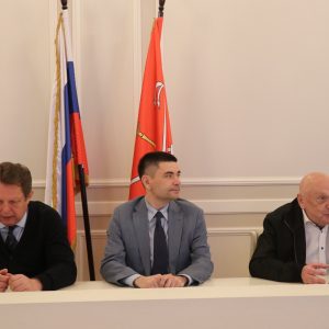 В Доме национальностей открылась выставка, посвящённая африканскому искусству — «Мост дружбы. Россия и Африка» В Доме национальностей открылась выставка, посвящённая африканскому искусству — «Мост дружбы. Россия и Африка»
