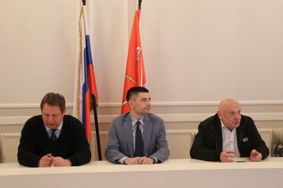 В Доме национальностей открылась выставка, посвящённая африканскому искусству — «Мост дружбы. Россия и Африка» В Доме национальностей открылась выставка, посвящённая африканскому искусству — «Мост дружбы. Россия и Африка»