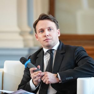 Кирилл Смирнов: Традиции российских СМИ формировались во многом благодаря петербургской и ленинградской культуре Кирилл Смирнов: Традиции российских СМИ формировались во многом благодаря петербургской и ленинградской культуре